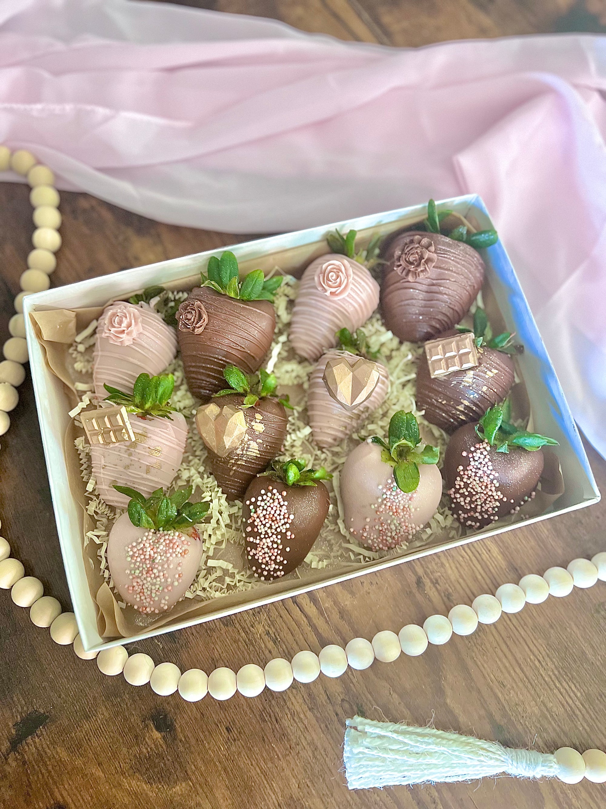 CHOCOLATE DIPPED STRAWBERRIES