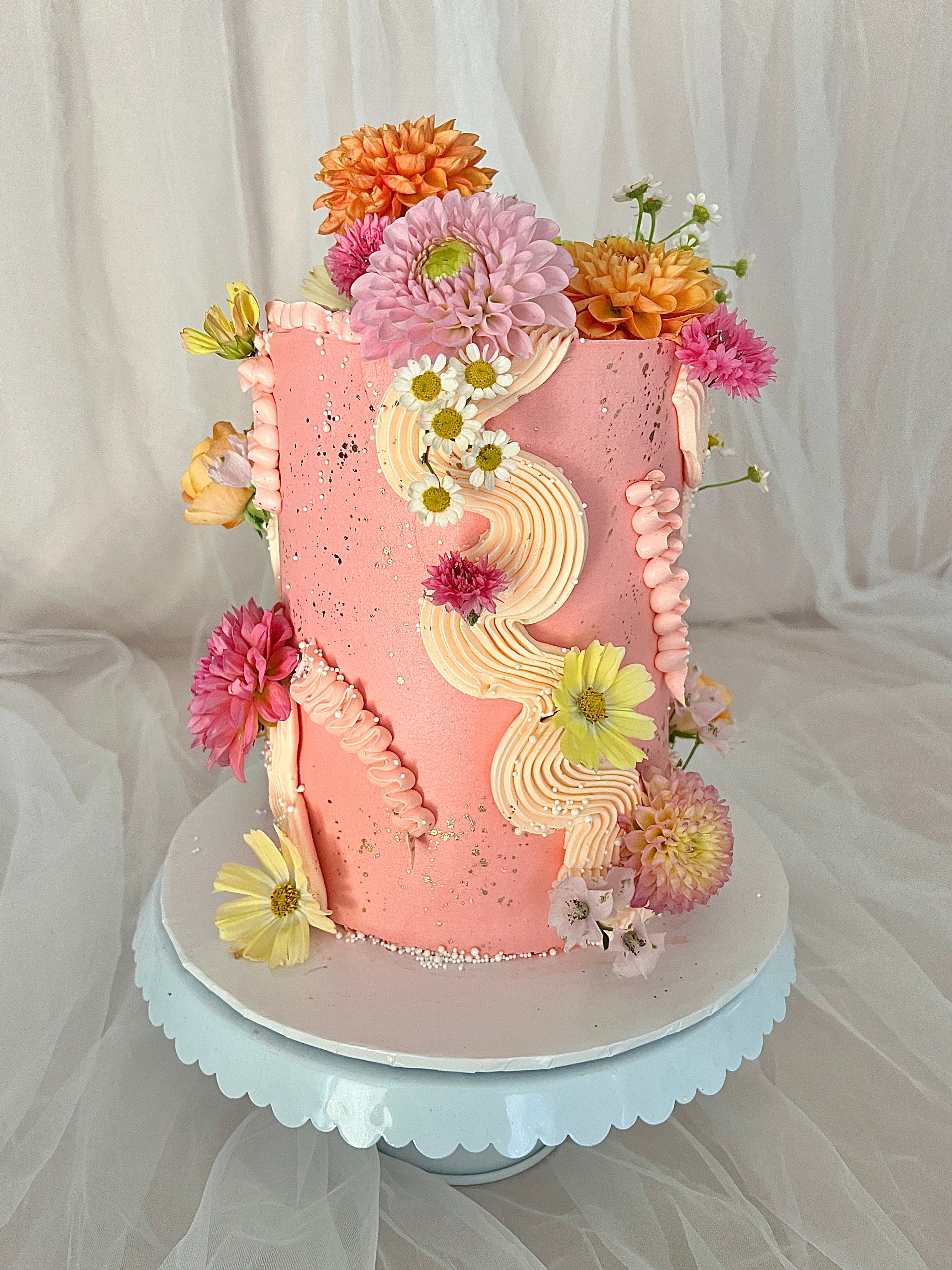 GARDEN FLORAL CAKE