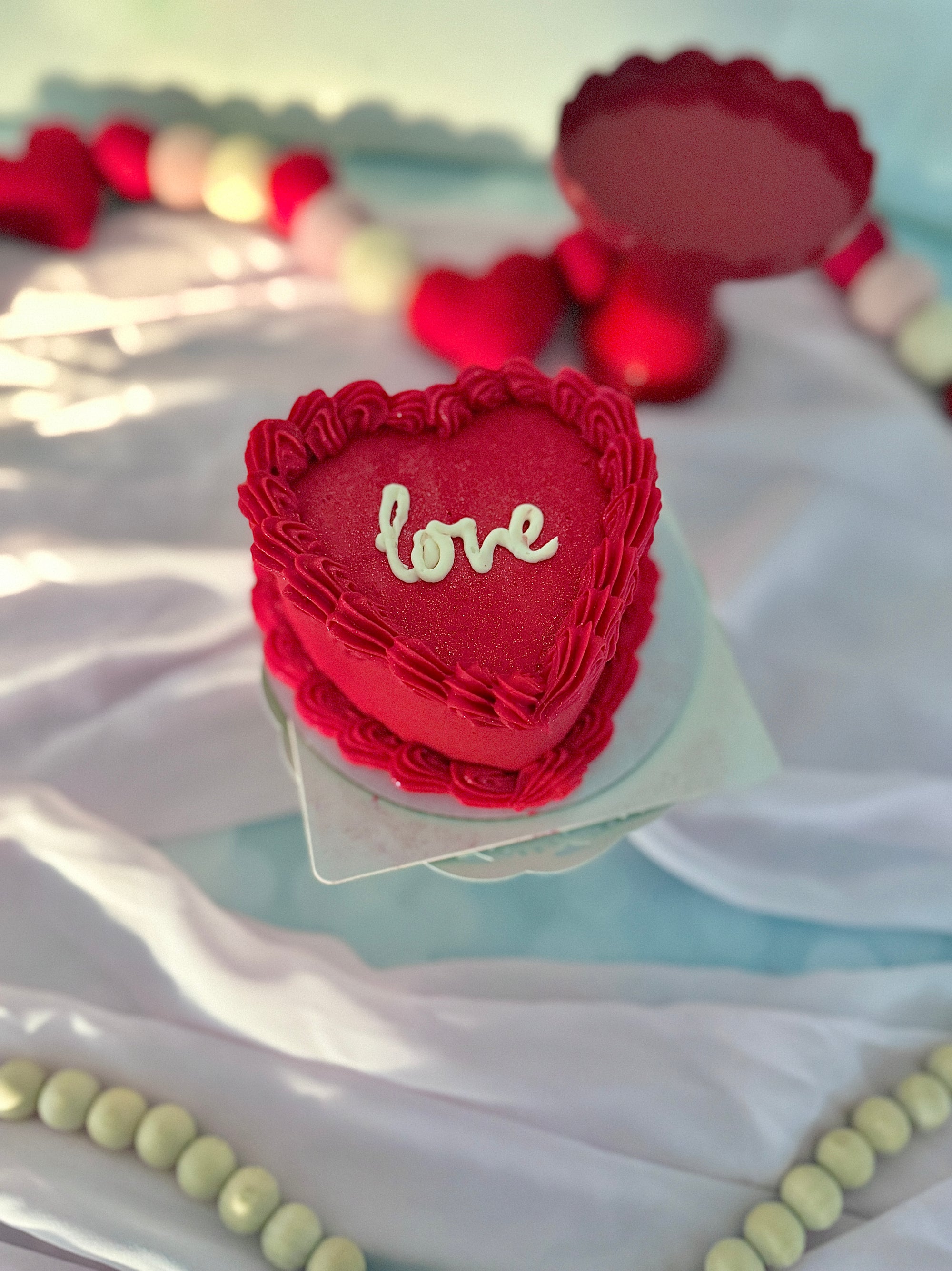 Love Vintage Bento Cake