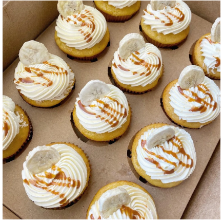 BANANA CUPCAKES
