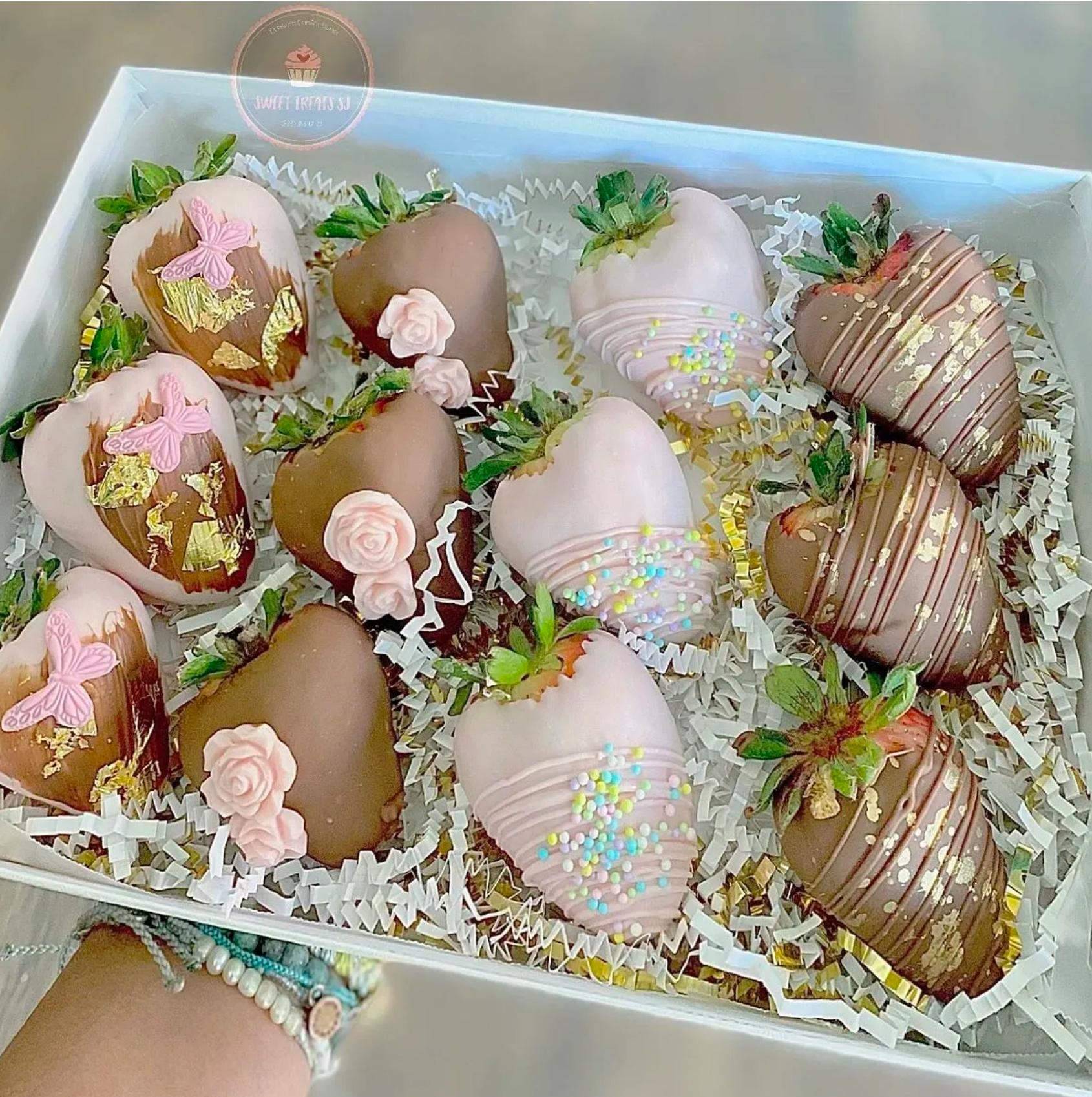 CHOCOLATE DIPPED STRAWBERRIES